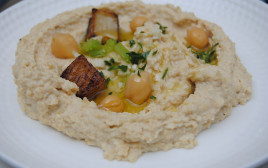 חומוס ביתי (צילום: פסקל פרץ-רובין)